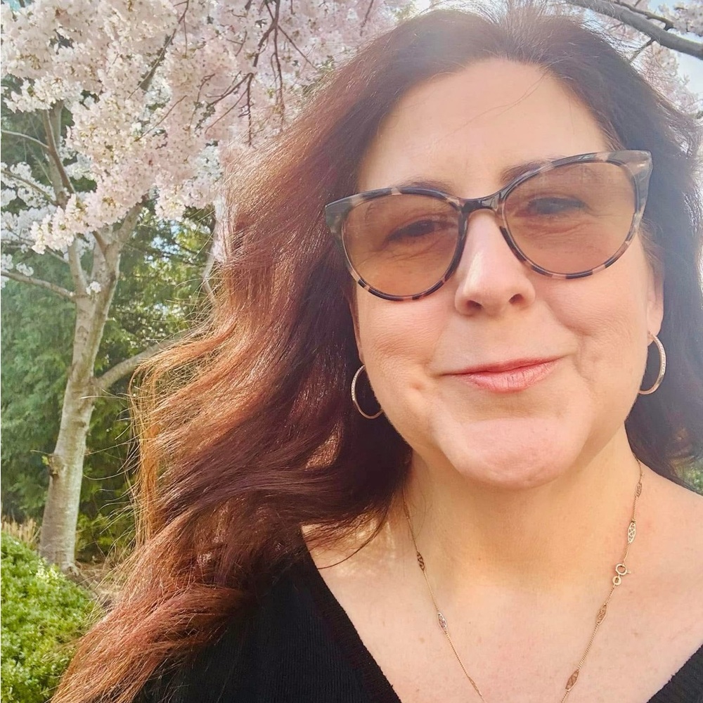 Meet your Posher, Lisa